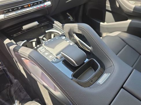 Used 2025 Mercedes-Benz GLE 350 4MATIC image 32