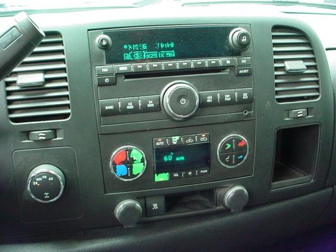 Used 2010 Chevrolet Silverado 1500 LT w/ Power Pack Plus image 23