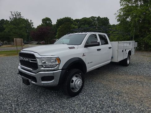 Used 2022 RAM 5500 Tradesman w/ Chrome Appearance Group AWD/4WD image 1