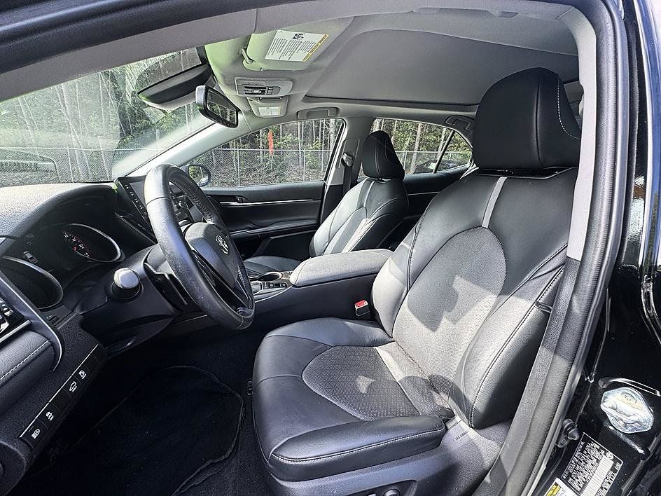 Used 2023 Toyota Camry XSE FWD image 22