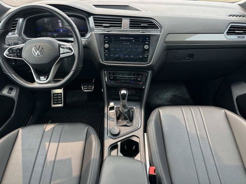 Used 2024 Volkswagen Tiguan SE R-Line AWD/4WD image 12