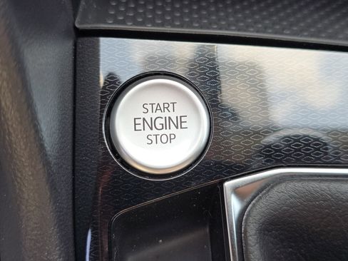 New 2025 Volkswagen Taos S image 15