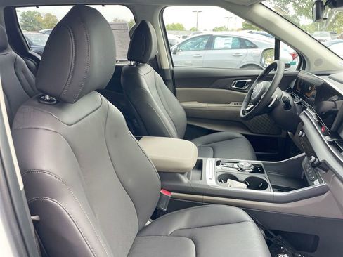 New 2026 Kia Carnival EX image 52