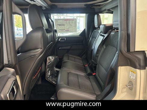 New 2025 Ford Bronco Raptor image 12