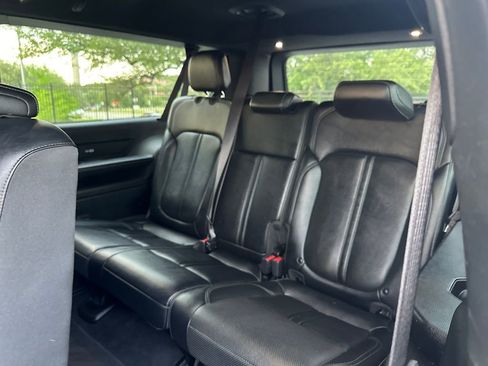 Used 2023 Jeep Wagoneer L Series II RWD image 24