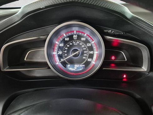Used 2015 MAZDA MAZDA3 i SV FWD image 10
