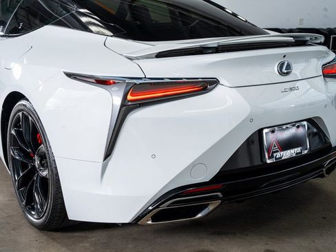 Used 2018 Lexus LC 500 Coupe w/ Performance Package image 22