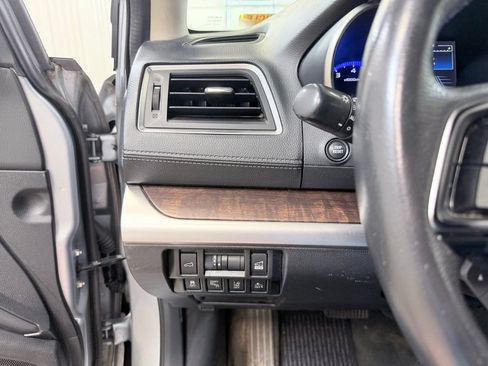 Used 2019 Subaru Outback 2.5i Limited AWD/4WD image 35