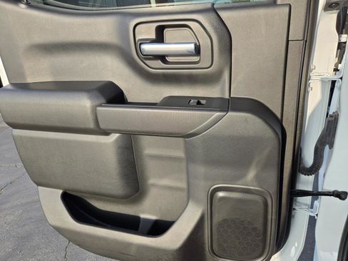 Used 2024 Chevrolet Silverado 1500 Custom image 23