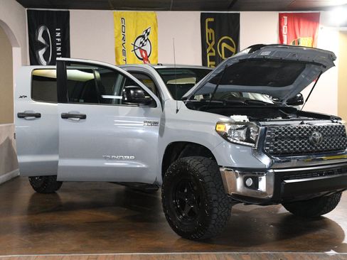 Used 2019 Toyota Tundra SR5 w/ SR5 Upgrade Package AWD/4WD image 89
