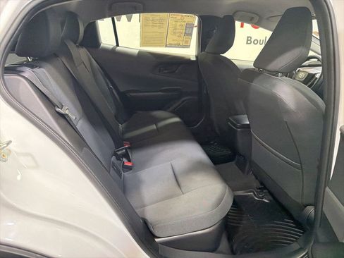 Used 2025 Toyota Prius LE AWD/4WD image 15