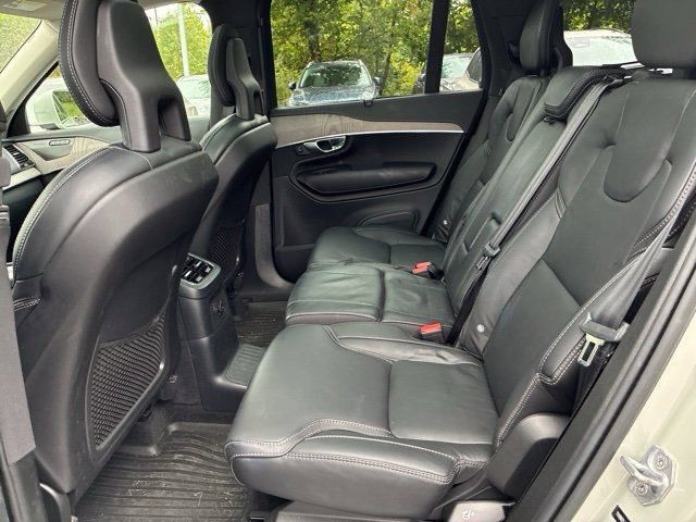 Used 2022 Volvo XC90 T8 Inscription w/ Advanced Package AWD/4WD image 12