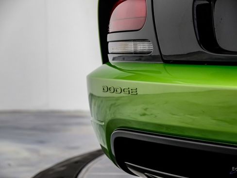 Used 2010 Dodge Viper ACR RWD image 15
