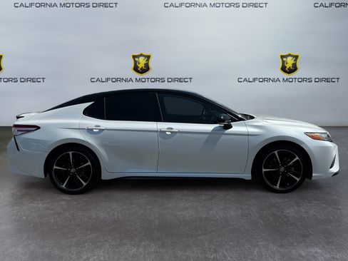 Used 2020 Toyota Camry XSE FWD image 6