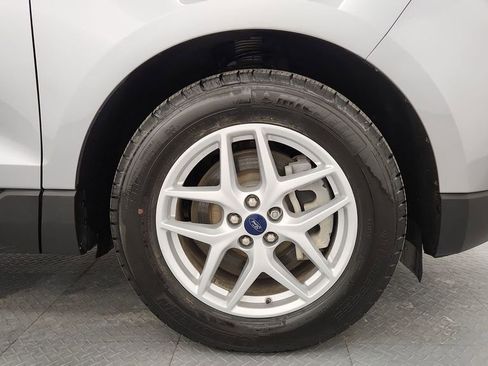 Used 2022 Ford Edge SEL image 23