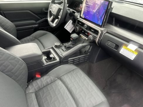 New 2026 Toyota 4Runner TRD Off-Road Premium AWD/4WD image 11