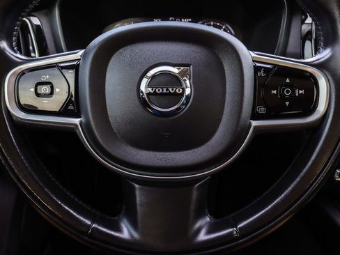 Used 2020 Volvo V60 T5 Cross Country image 13