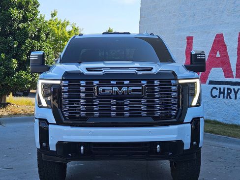 Used 2026 GMC Sierra 2500 Denali Ultimate AWD/4WD image 2