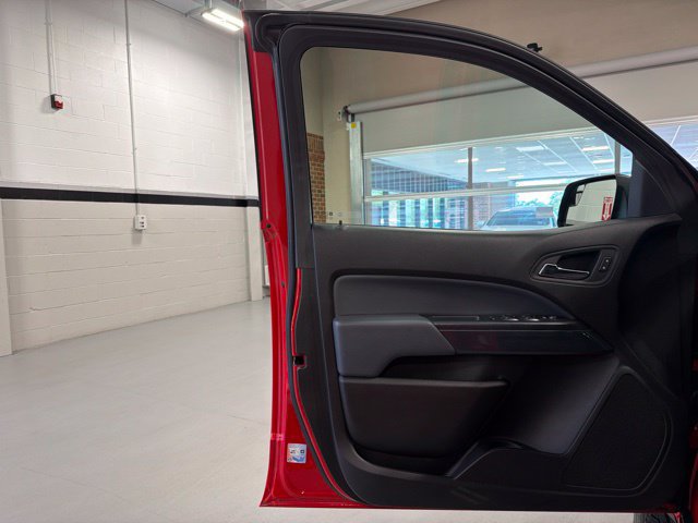 Used 2019 Chevrolet Colorado Z71 AWD/4WD image 10