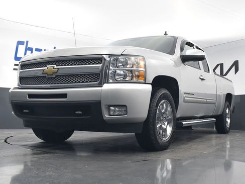 Used 2011 Chevrolet Silverado 1500 LTZ w/ Chrome Essentials Package image 17