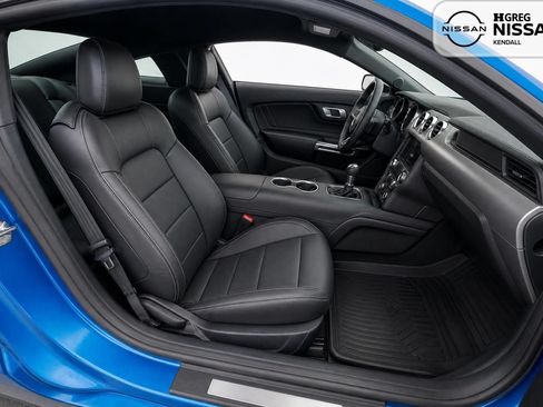 Used 2020 Ford Mustang Premium RWD image 6