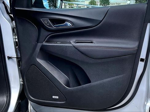 Used 2022 Chevrolet Equinox RS w/ RS Leather Package FWD image 27