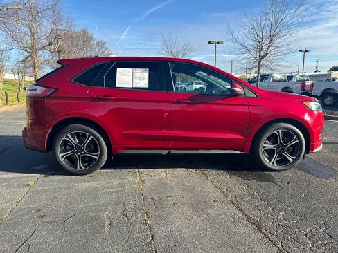 Used 2022 Ford Edge ST image 5