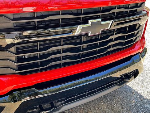 Used 2025 Chevrolet Silverado 2500 Custom w/ Custom Convenience Package image 30