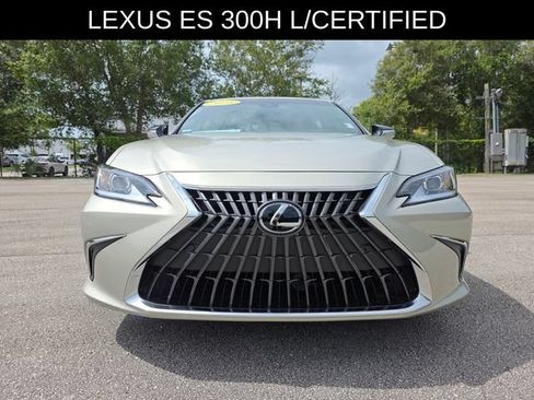 Used 2025 Lexus ES 300h w/ Premium Package FWD image 8