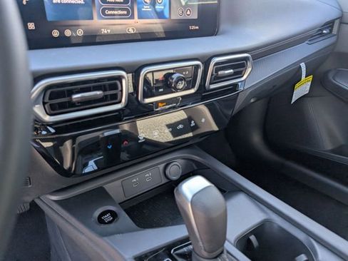 New 2026 Nissan Sentra SV w/ Floor Mat Package FWD image 23