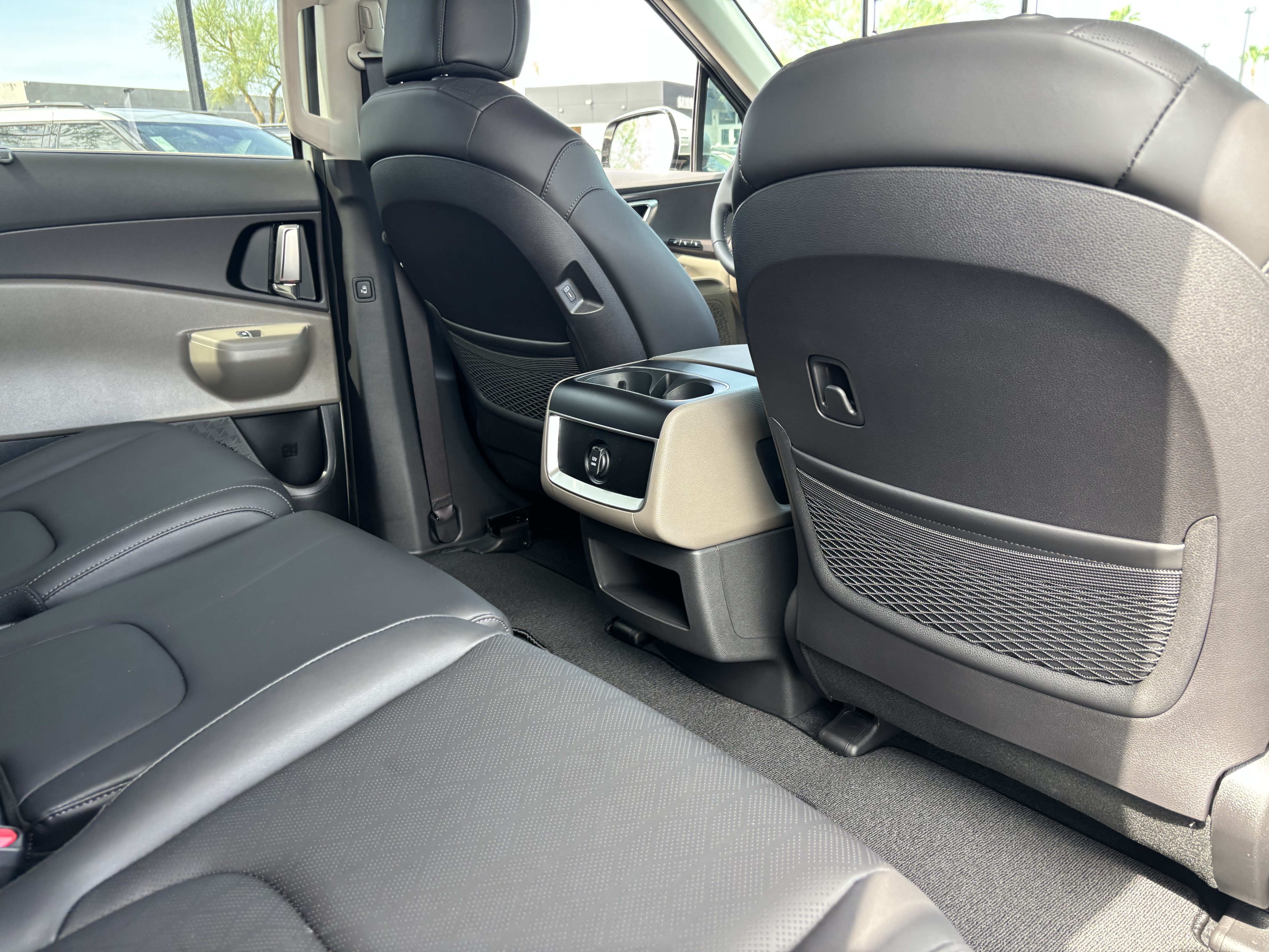 New 2026 Kia Carnival EX FWD image 11