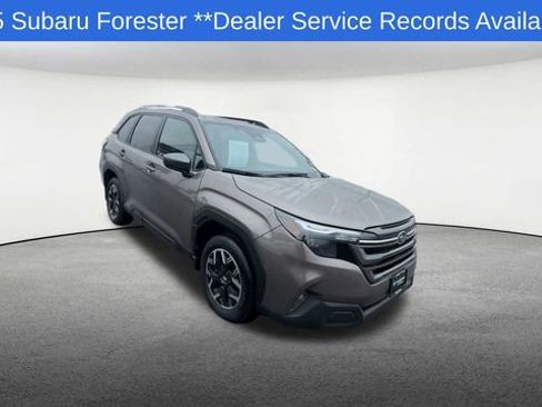 Certified 2025 Subaru Forester Premium AWD/4WD image 2