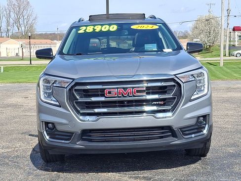 Used 2024 GMC Terrain AT4 w/ Tech Package AWD/4WD image 29