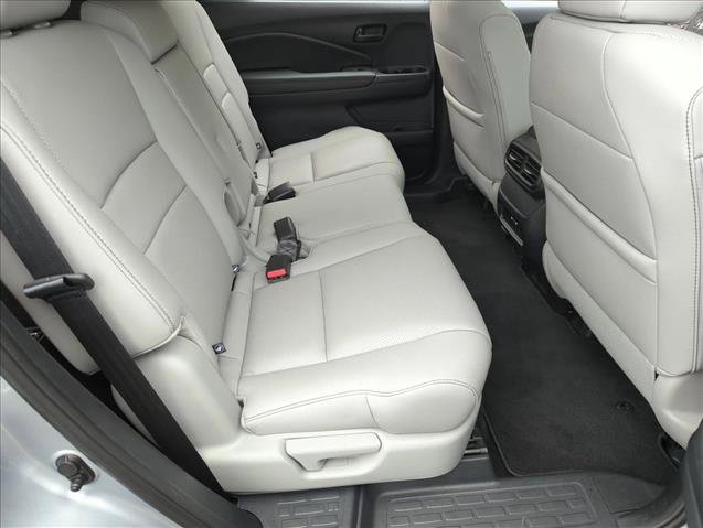 Certified 2025 Honda Passport EX-L image 21