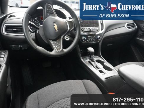 Used 2023 Chevrolet Equinox LT AWD/4WD image 8