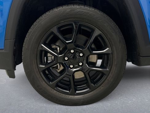 Used 2023 Jeep Compass Latitude w/ Convenience Group image 24