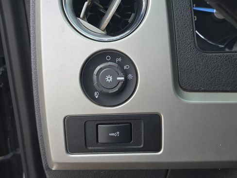 Used 2011 Ford F150 Lariat w/ Lariat Plus Pkg RWD image 27