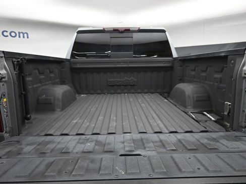 Used 2023 Chevrolet Silverado 1500 High Country w/ High Country Premium Package AWD/4WD image 11