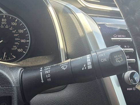 Used 2018 Nissan Murano SL w/ Moonroof Package FWD image 35