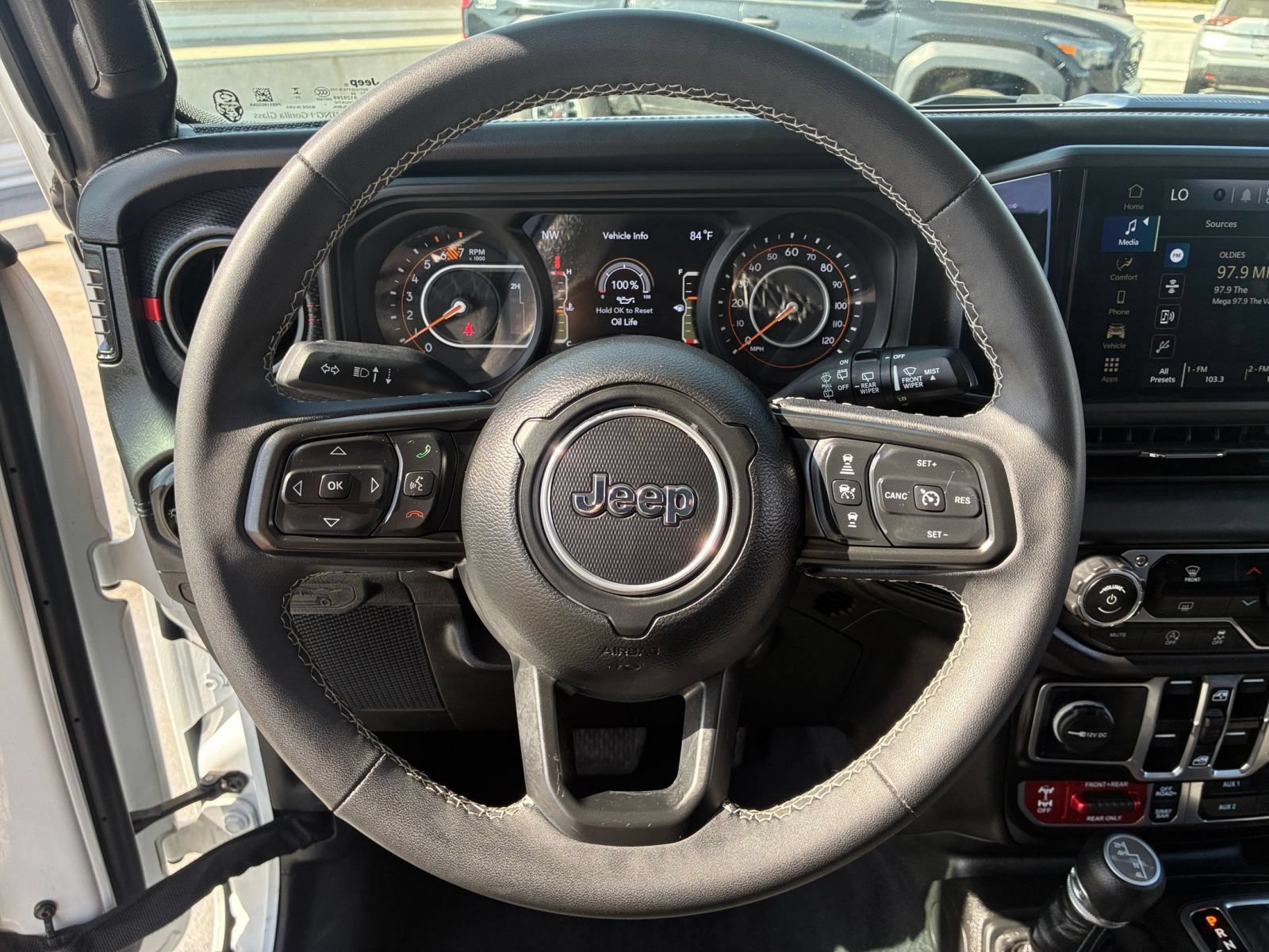 Used 2025 Jeep Wrangler Unlimited Rubicon AWD/4WD image 25