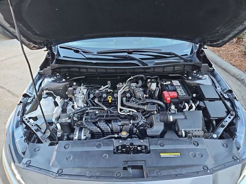 Used 2025 Nissan Altima 2.5 SV image 31