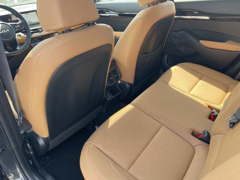 New 2026 Kia Seltos EX FWD image 18