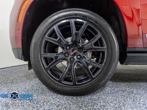 Used 2025 GMC Yukon XL Denali w/ Sun & Power Step Package AWD/4WD image 46