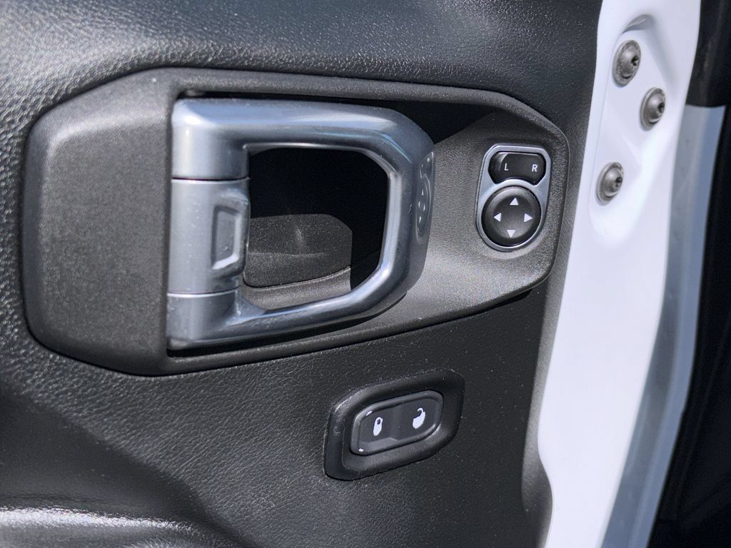 Used 2020 Jeep Wrangler Unlimited Sport S AWD/4WD image 15