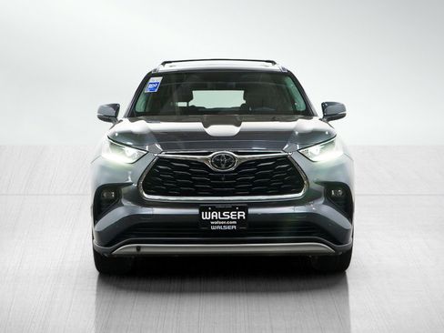 Used 2020 Toyota Highlander Platinum AWD/4WD image 8