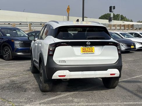 New 2026 Nissan Kicks SV w/ SV Premium Package image 3