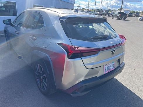 Used 2019 Lexus UX 200 w/ Accessory Package image 5