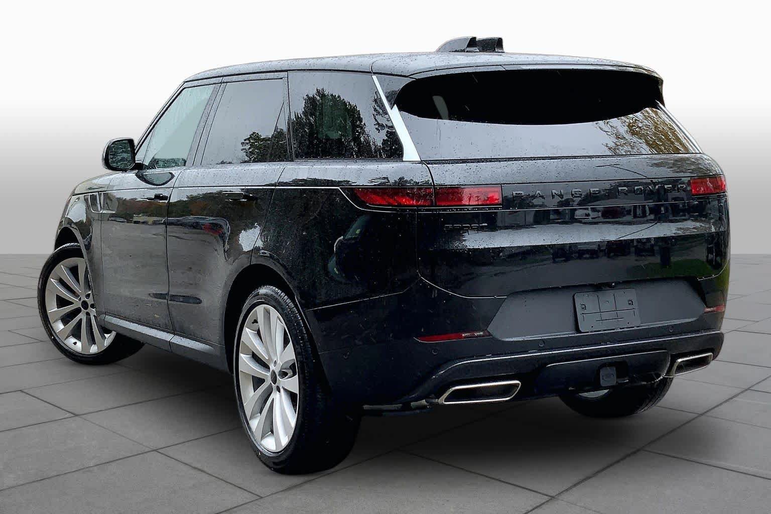 New 2027 Land Rover Range Rover Sport SE AWD/4WD image 3