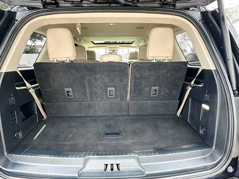 Used 2024 Ford Expedition Limited image 29
