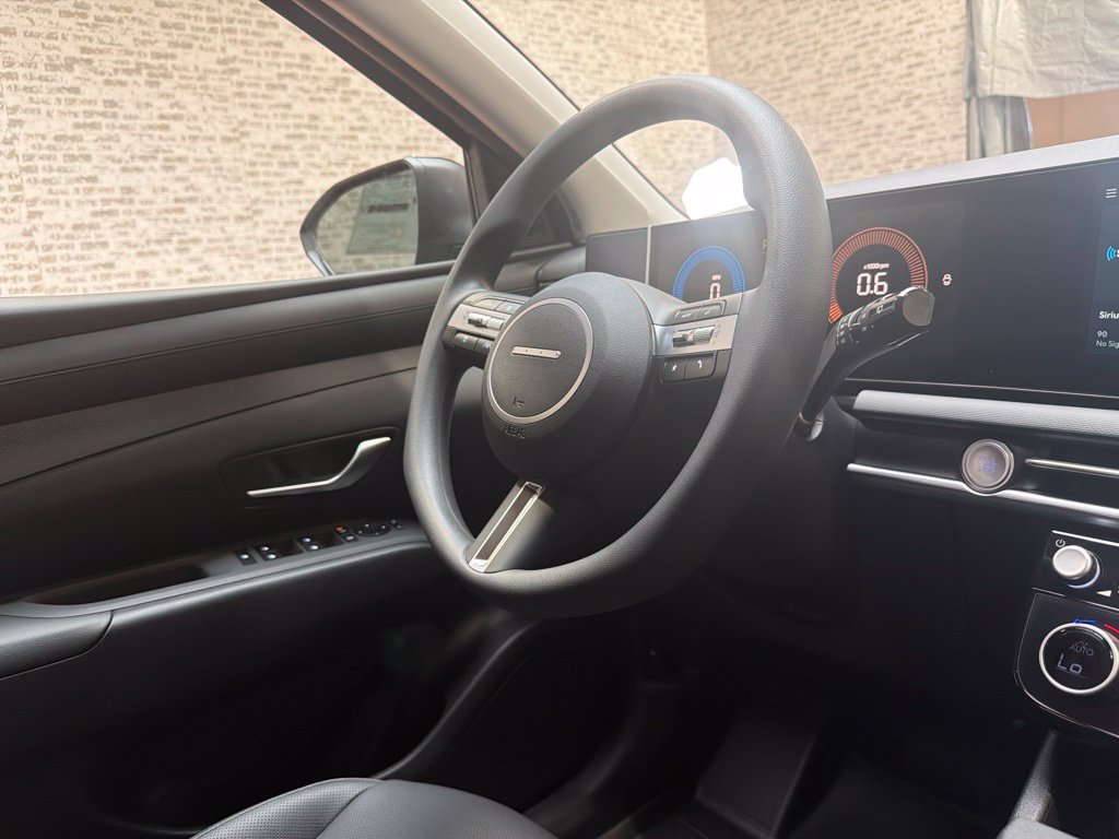 New 2026 Hyundai Tucson SEL Plus FWD image 18